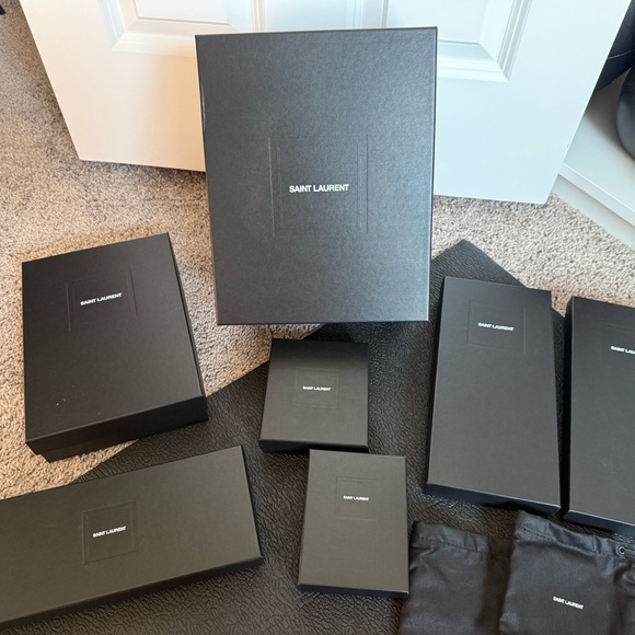 Saint Laurent Dust Bags and Boxes - Picture 2 of 3